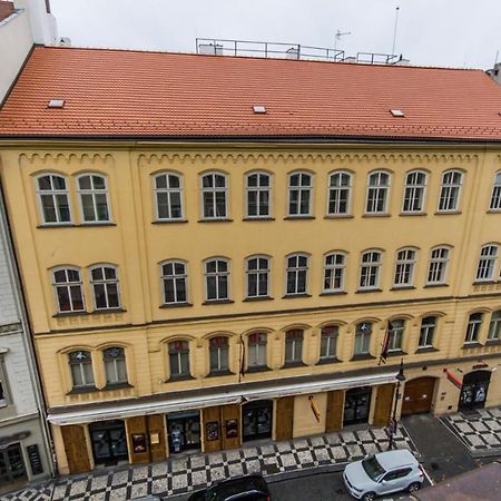 Cosy Flat In The Heart Of Pragueアパートメント エクステリア 写真