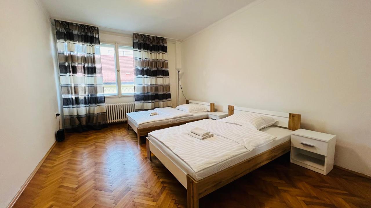 Cosy Flat In The Heart Of Pragueアパートメント エクステリア 写真